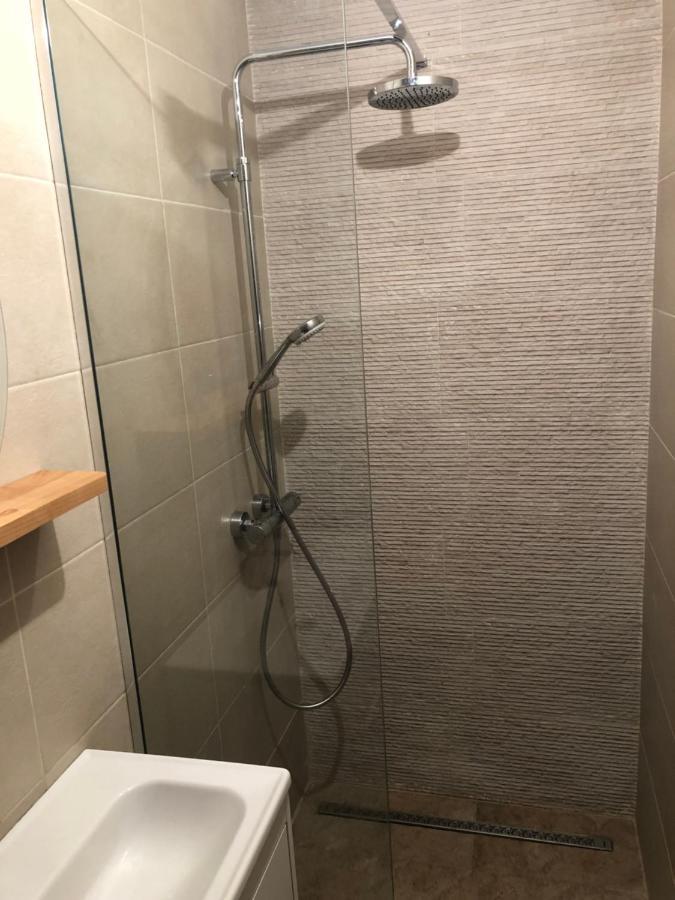 Apartament 2 Camere La Casa - Bucuresti Ngoại thất bức ảnh