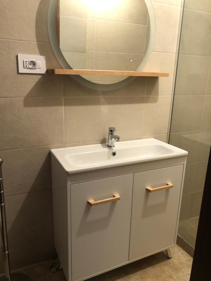Apartament 2 Camere La Casa - Bucuresti Ngoại thất bức ảnh