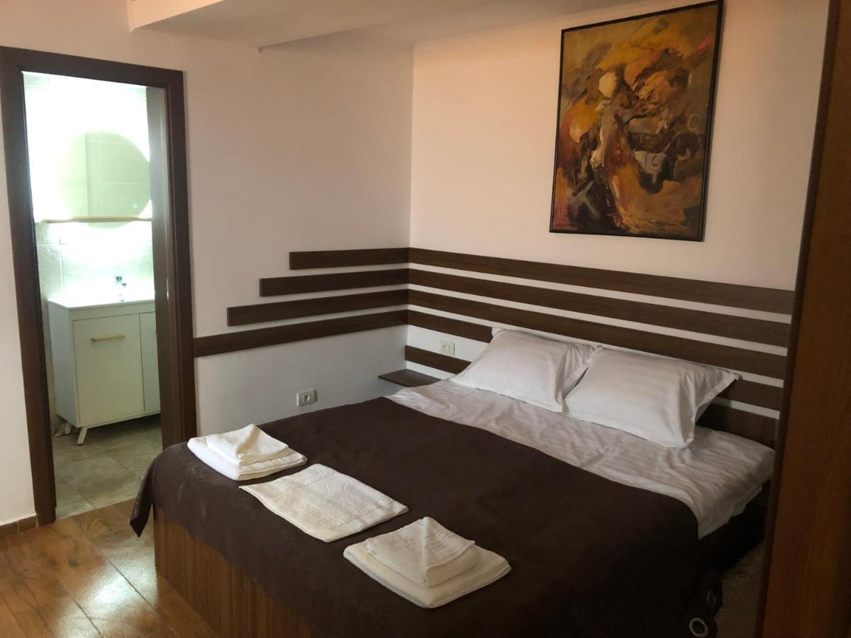 Apartament 2 Camere La Casa - Bucuresti Ngoại thất bức ảnh