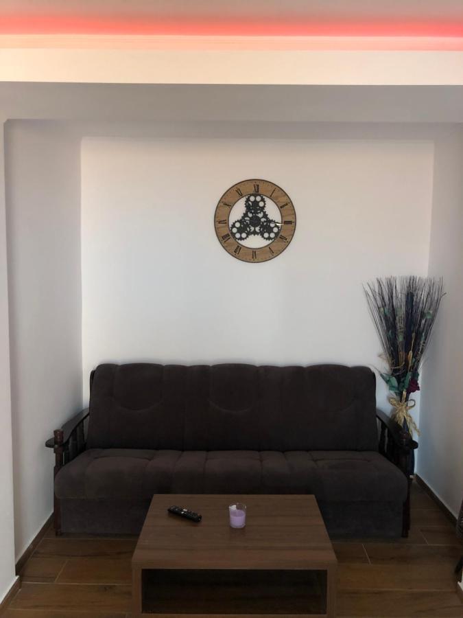 Apartament 2 Camere La Casa - Bucuresti Ngoại thất bức ảnh