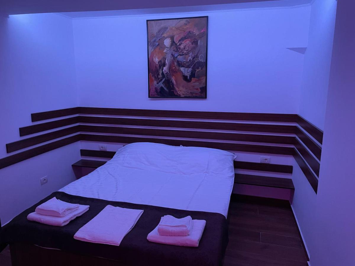 Apartament 2 Camere La Casa - Bucuresti Ngoại thất bức ảnh