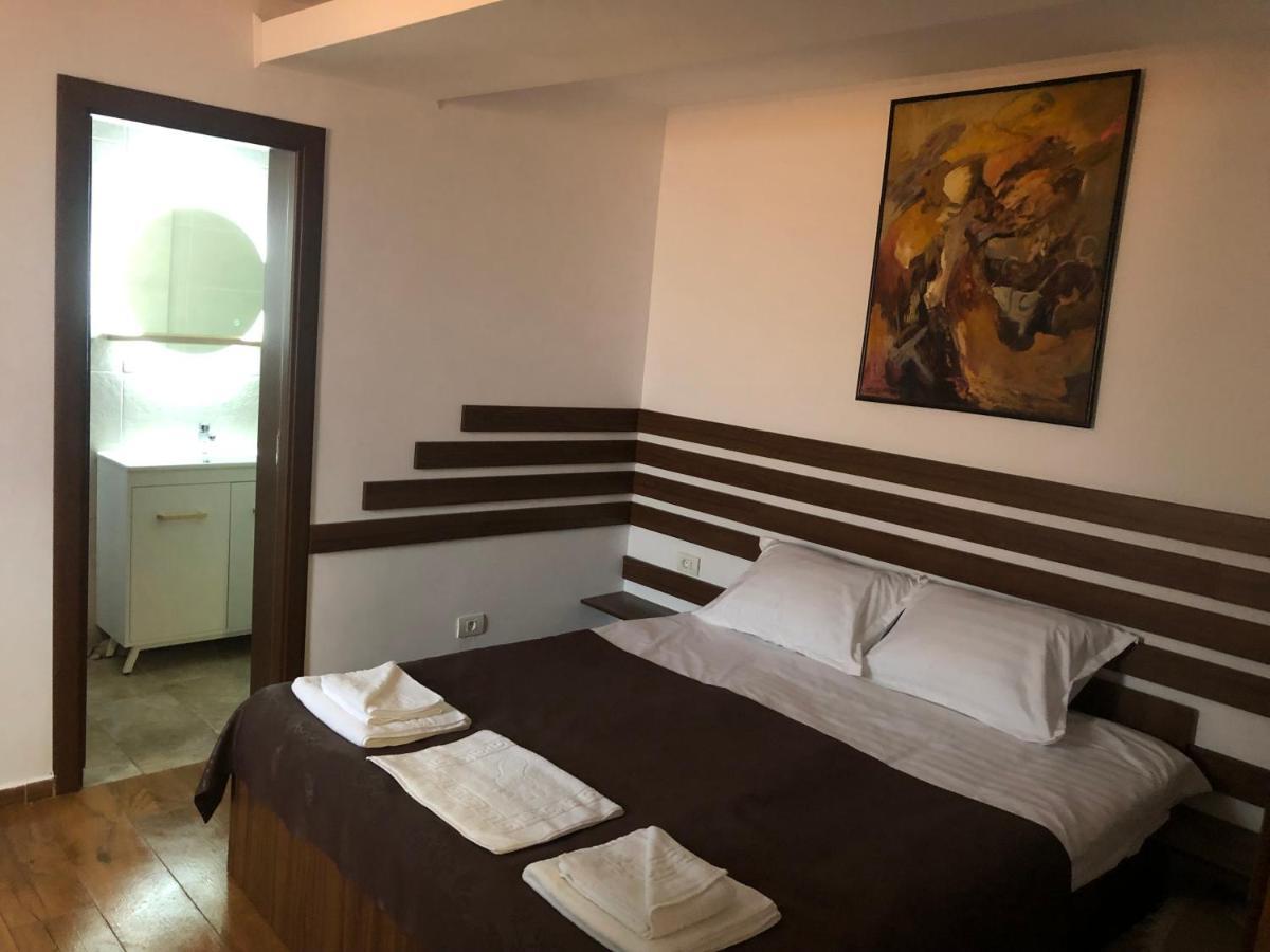 Apartament 2 Camere La Casa - Bucuresti Ngoại thất bức ảnh