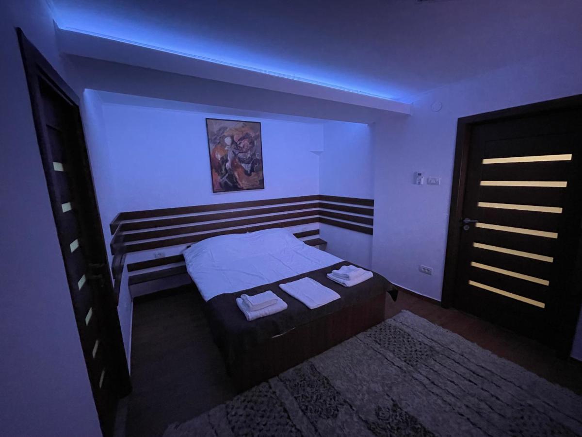 Apartament 2 Camere La Casa - Bucuresti Ngoại thất bức ảnh