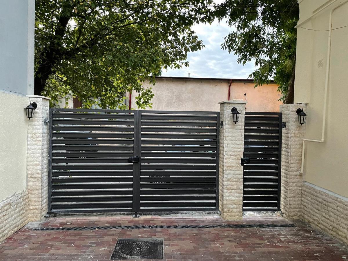 Apartament 2 Camere La Casa - Bucuresti Ngoại thất bức ảnh