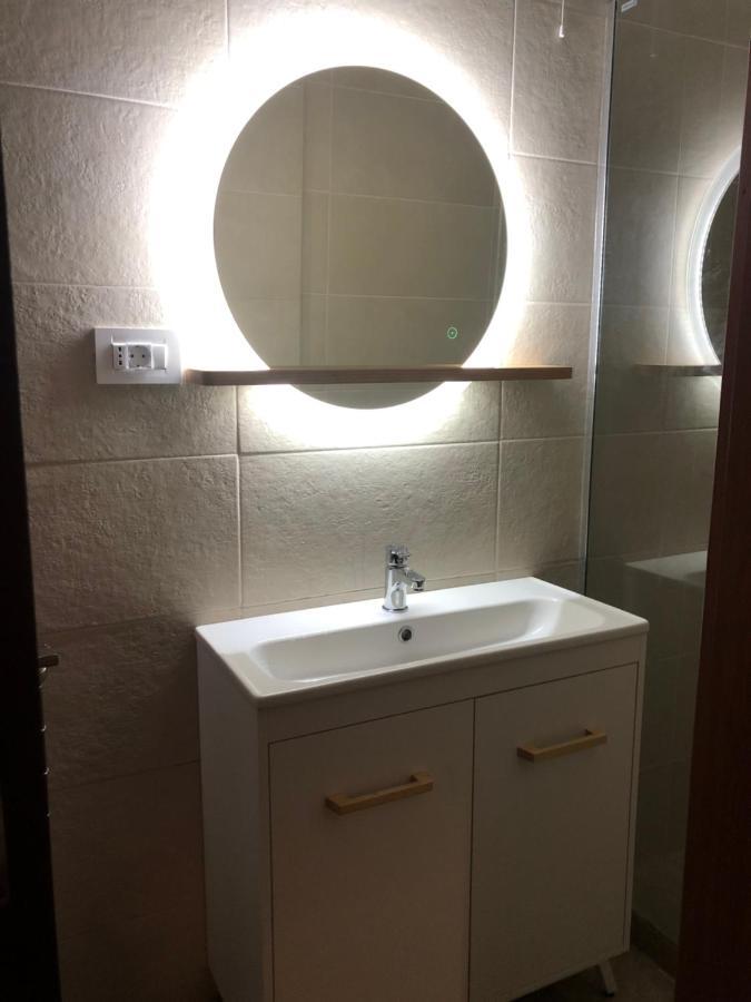 Apartament 2 Camere La Casa - Bucuresti Ngoại thất bức ảnh