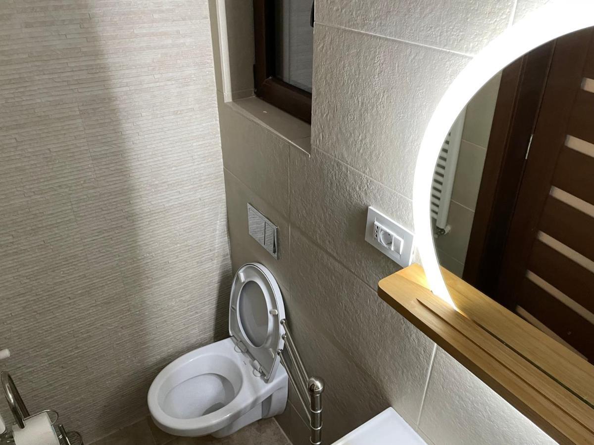 Apartament 2 Camere La Casa - Bucuresti Ngoại thất bức ảnh